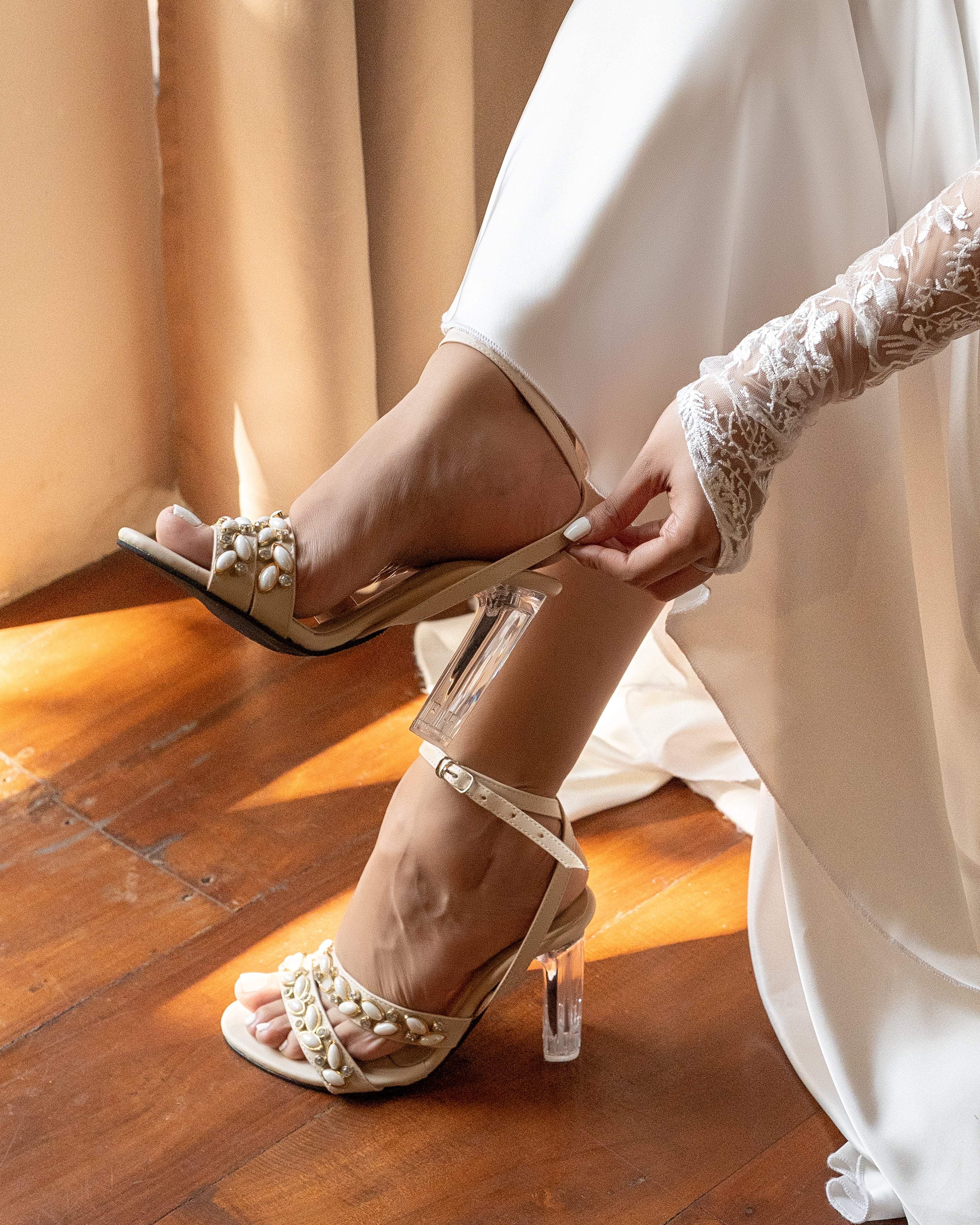 IVORY PETAL-EMBELLISHED TRANSPARENT HEELS
