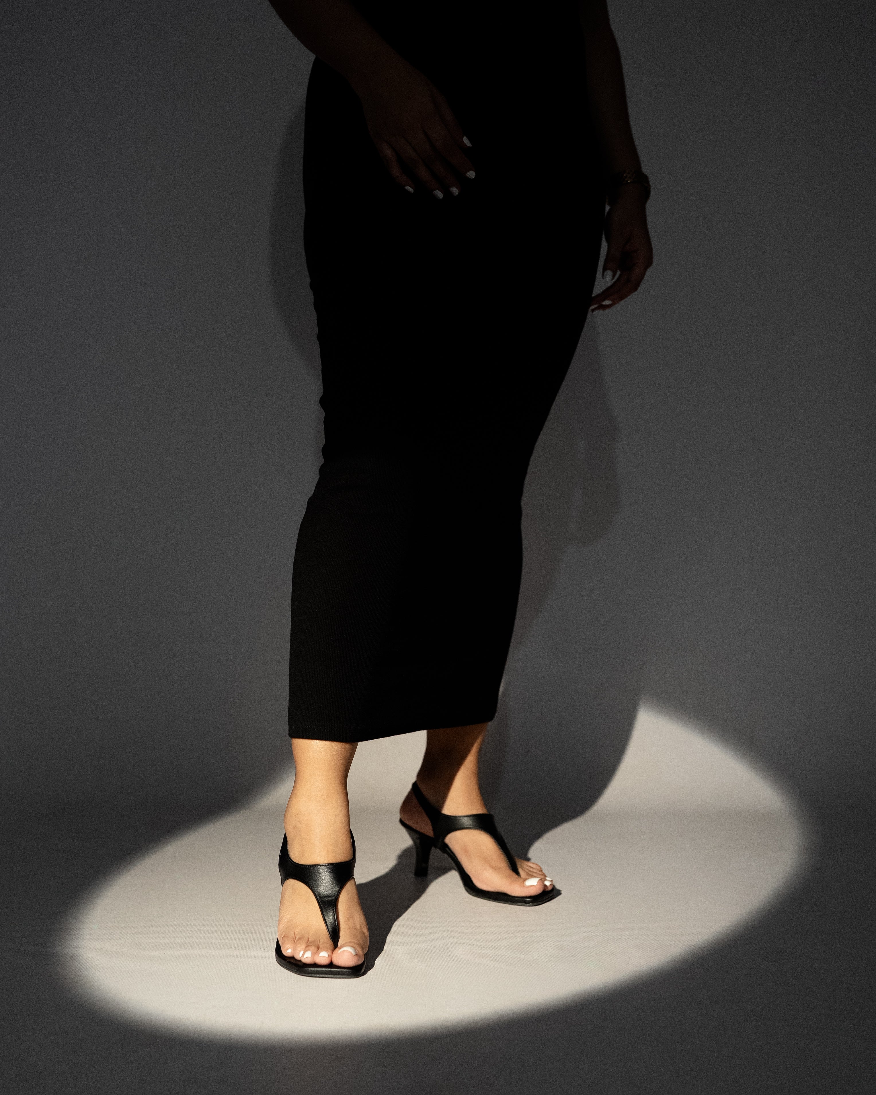 BLACK THONG STILETTO HEELS