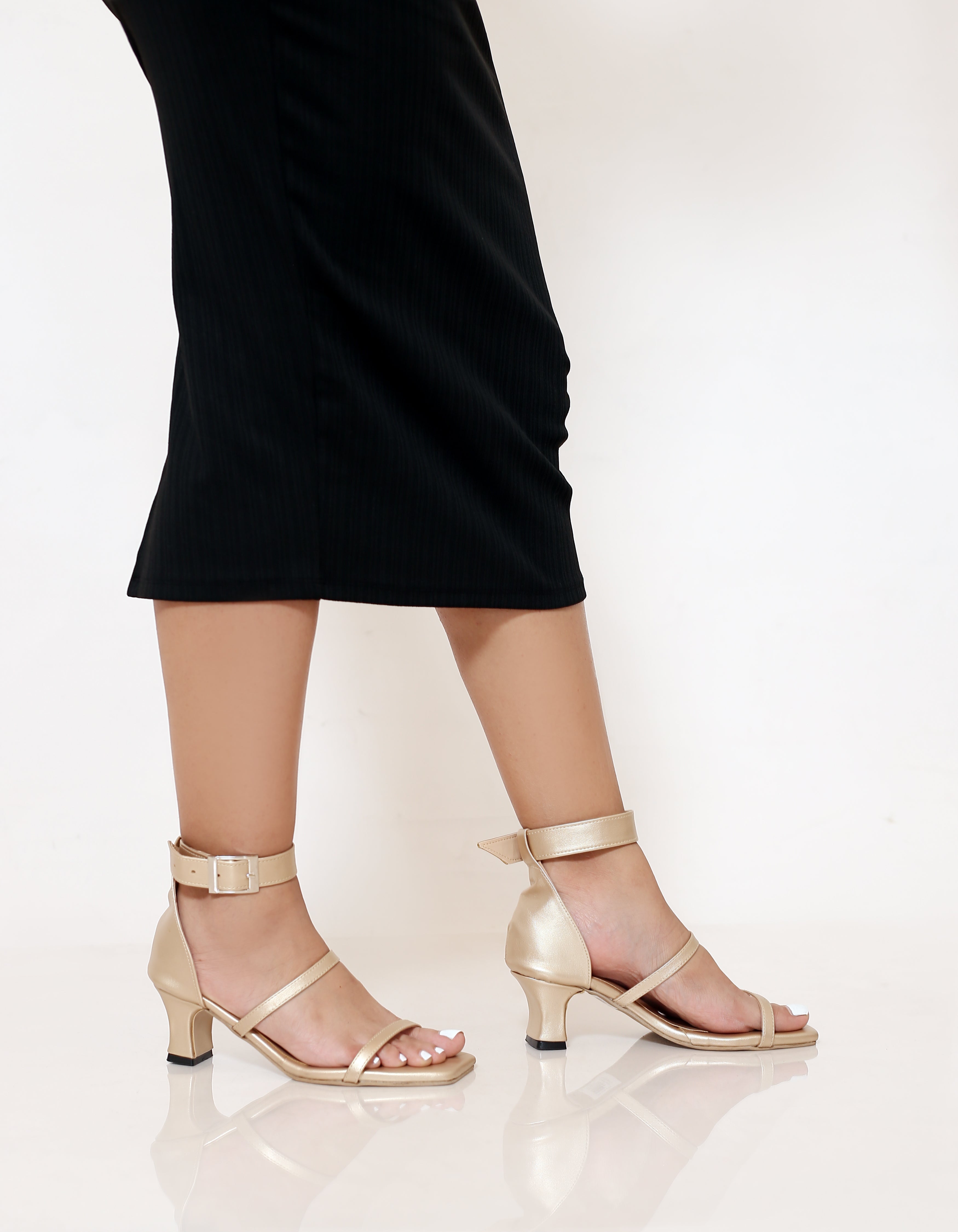 GOLD STRAPPY ANKLE STRAP HEELS