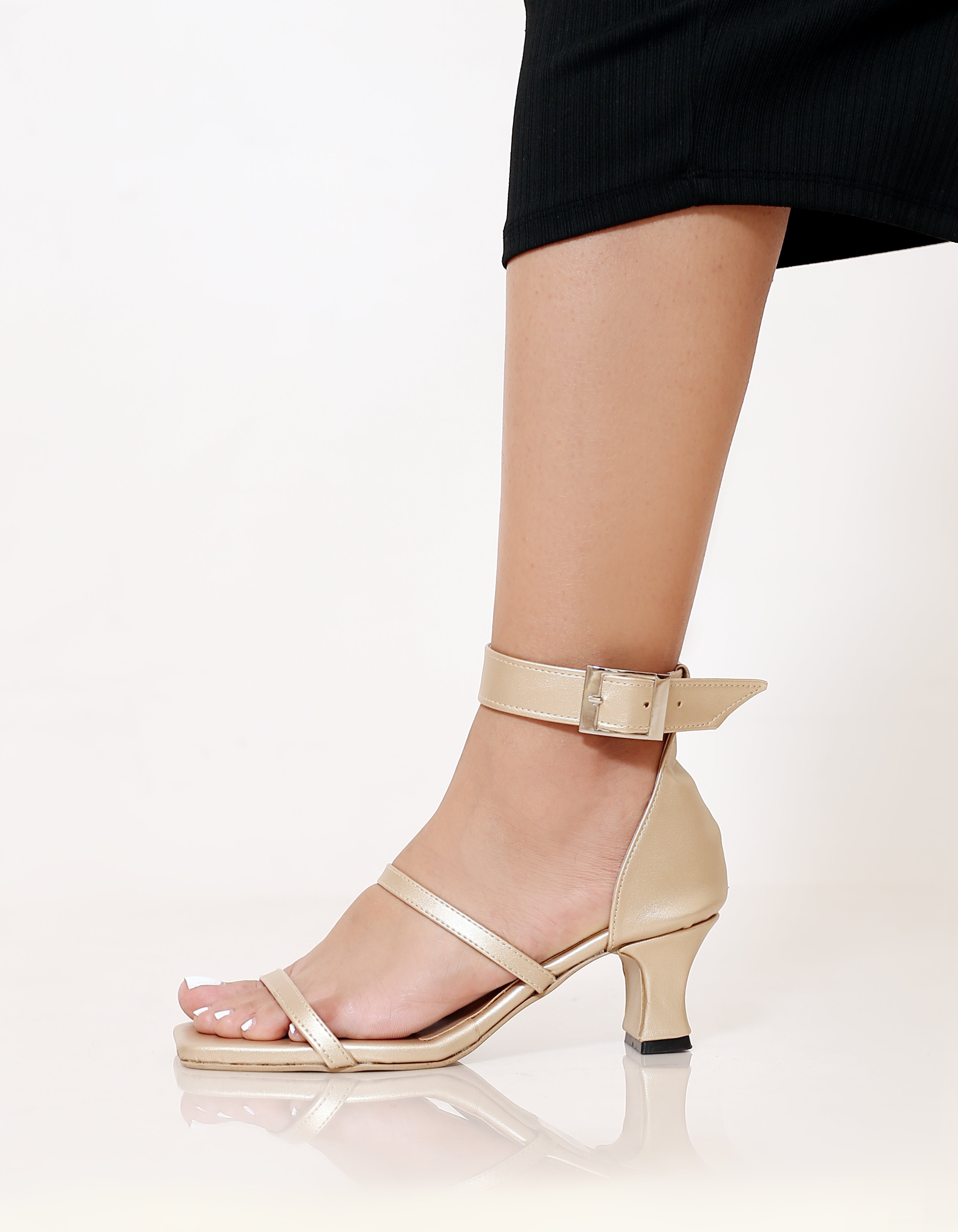 GOLD STRAPPY ANKLE STRAP HEELS