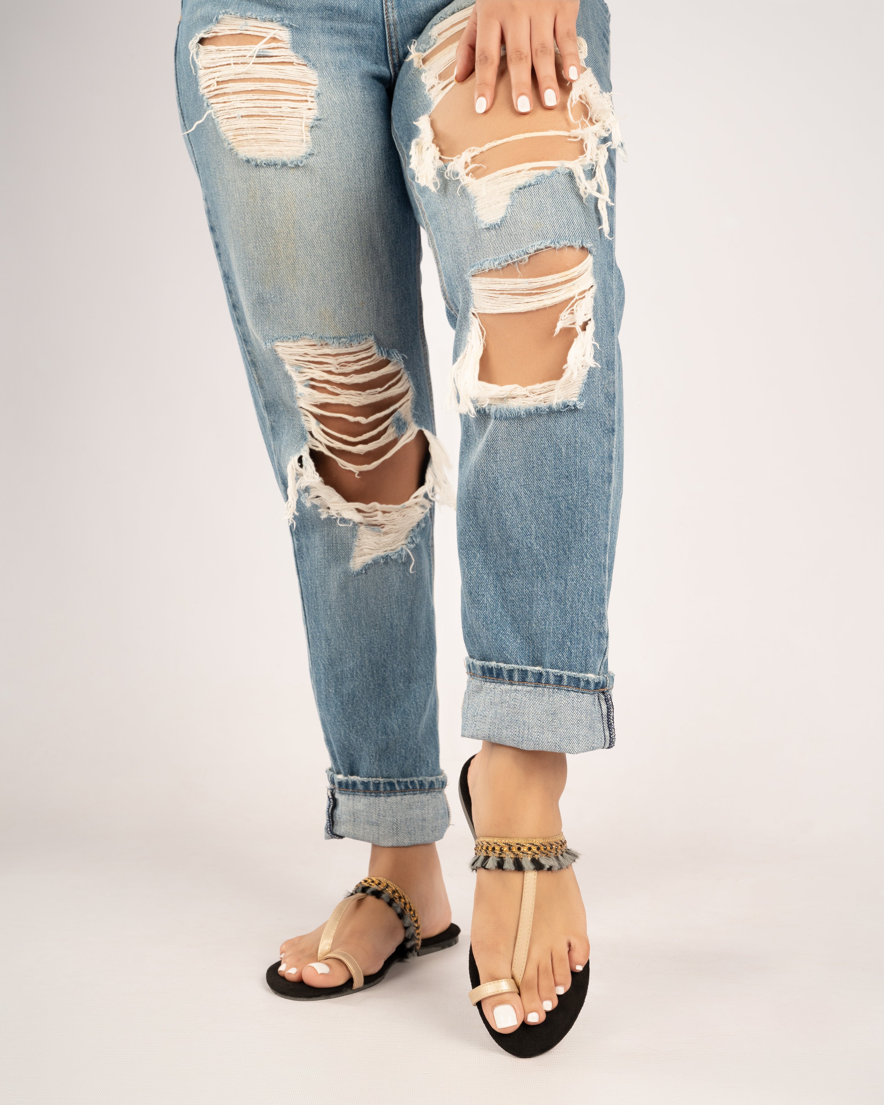 BLACK TASSEL DETAIL TOE RINGS