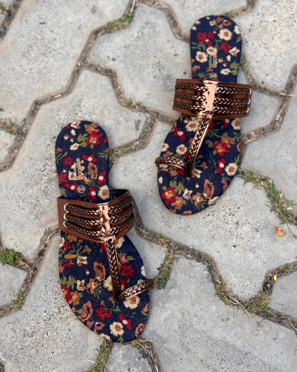 COPPER PRINTED CHAPPALS.