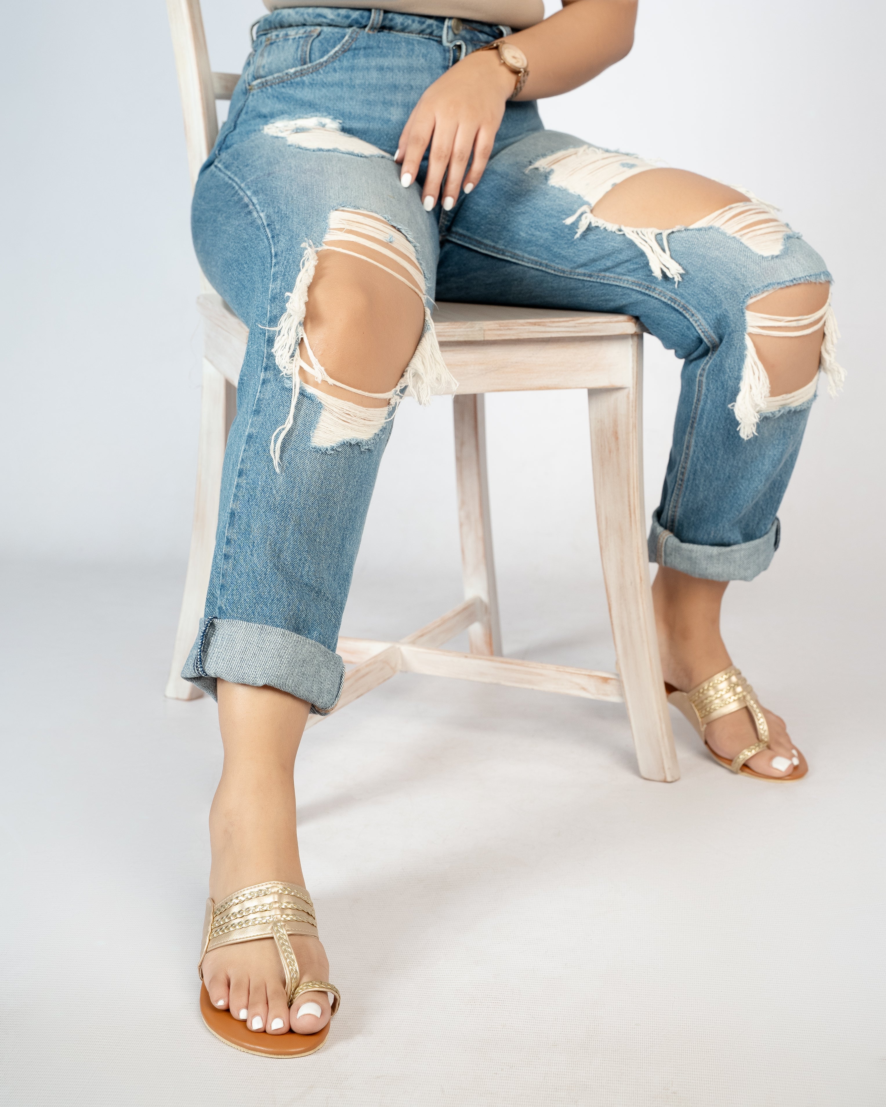 TAN AND GOLD CHAPPALS