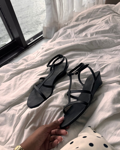 BLACK GLADIATOR WEDGE SANDALS
