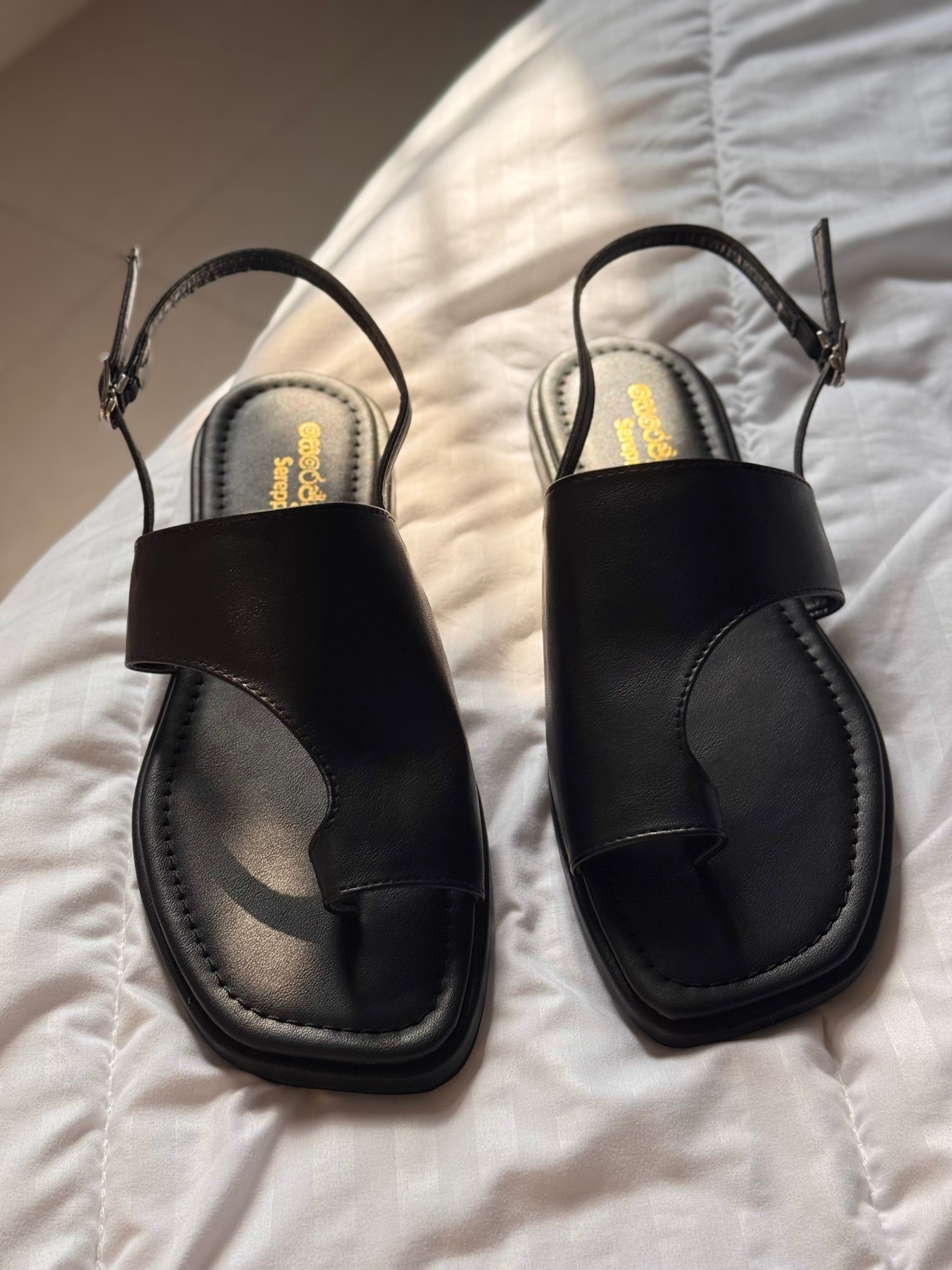 BLACK FLATFORM SANDALS