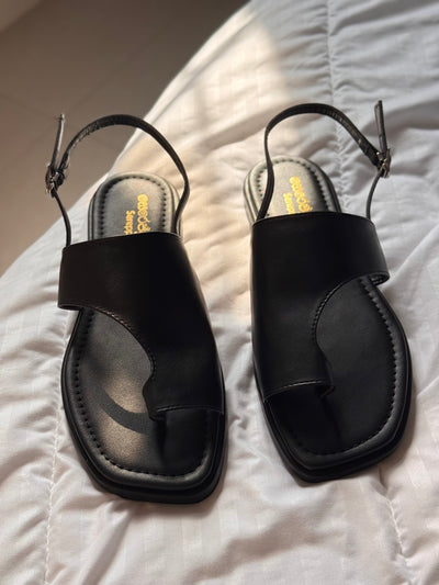 BLACK FLATFORM SANDALS