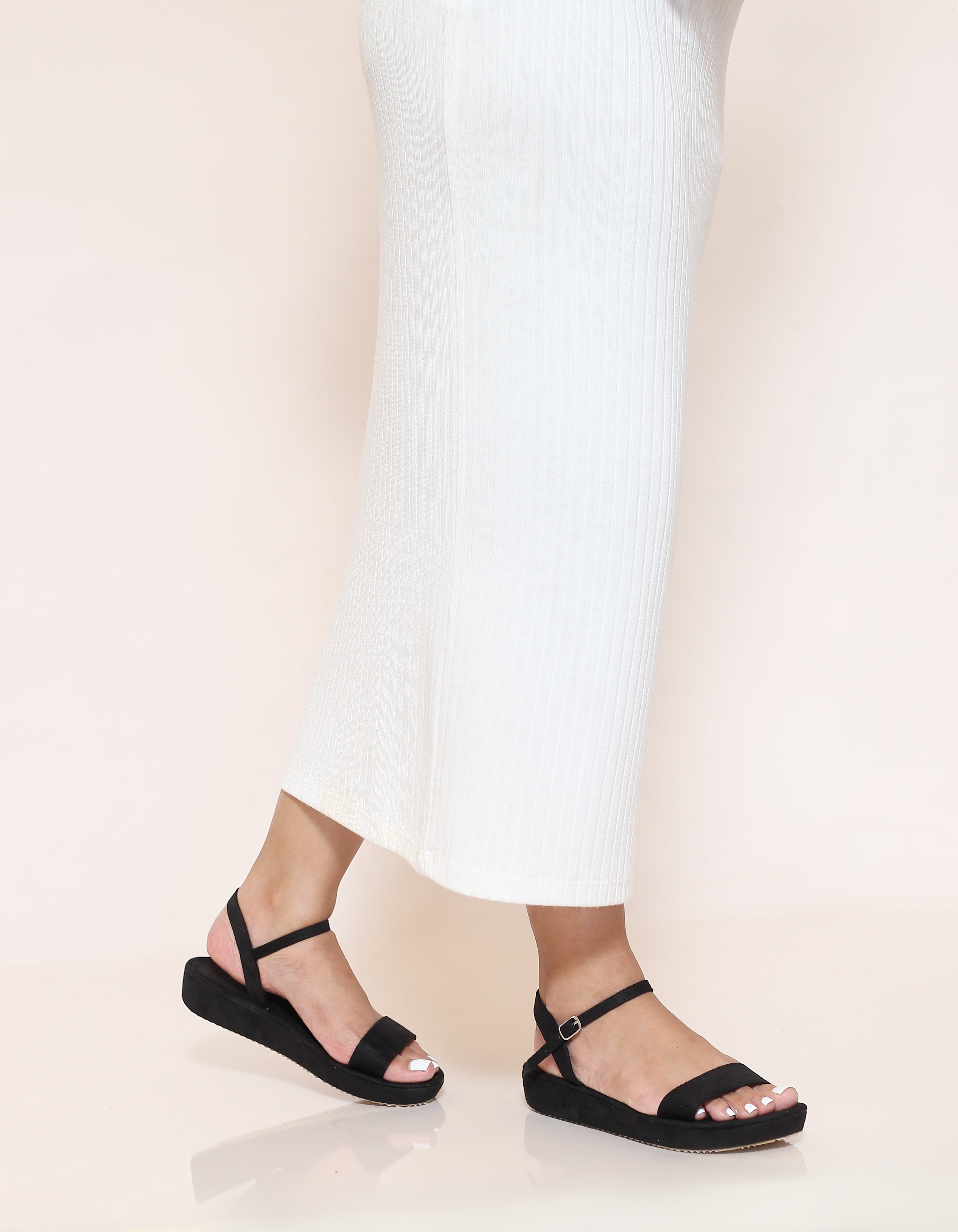 BLACK OPEN TOE PLATFORM HEELS