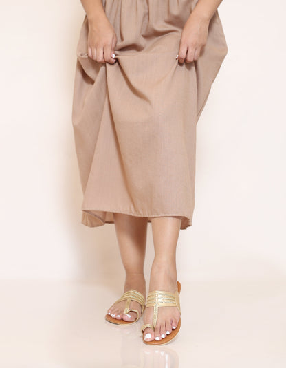 TAN AND GOLD CHAPPALS