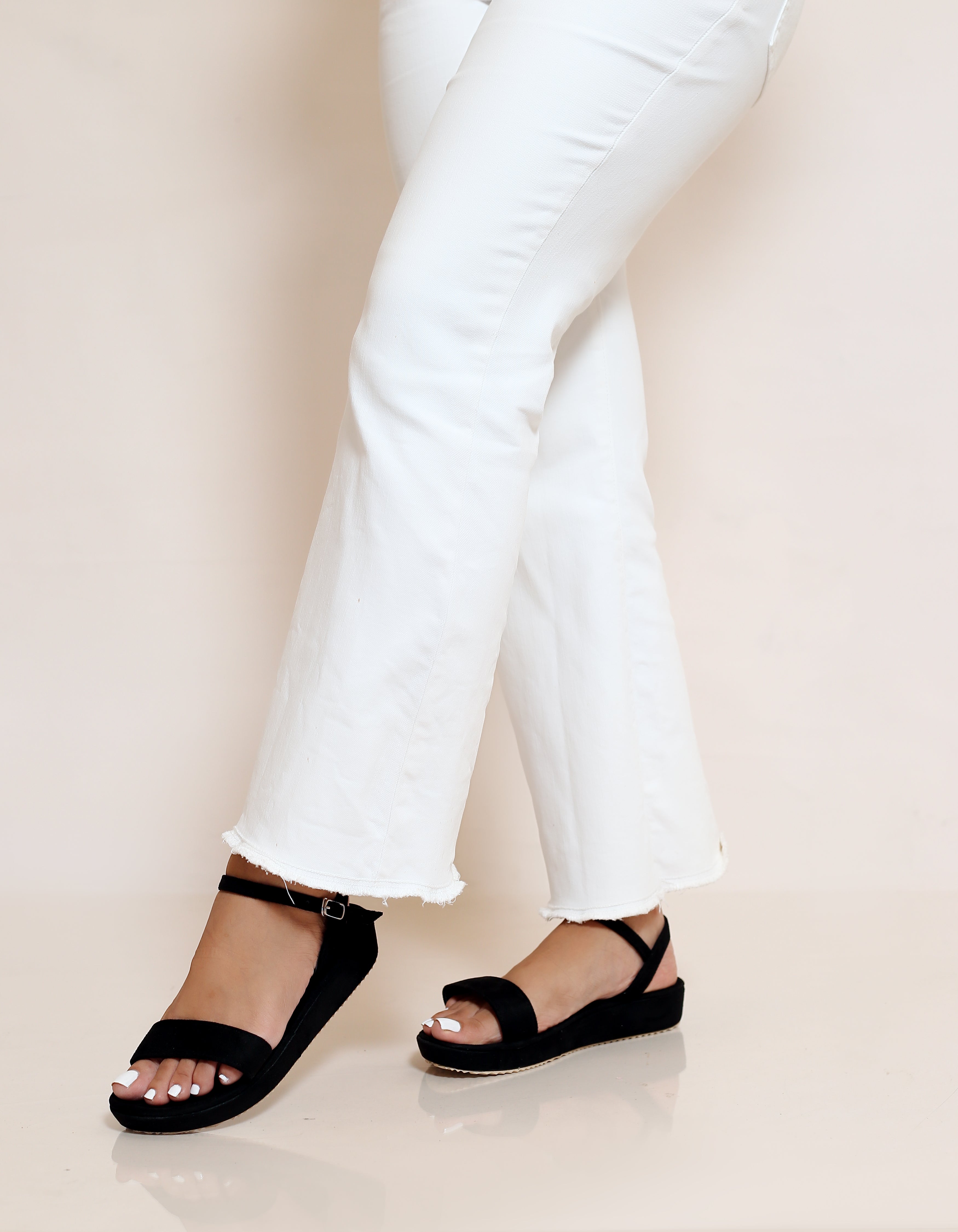 BLACK OPEN TOE PLATFORM HEELS