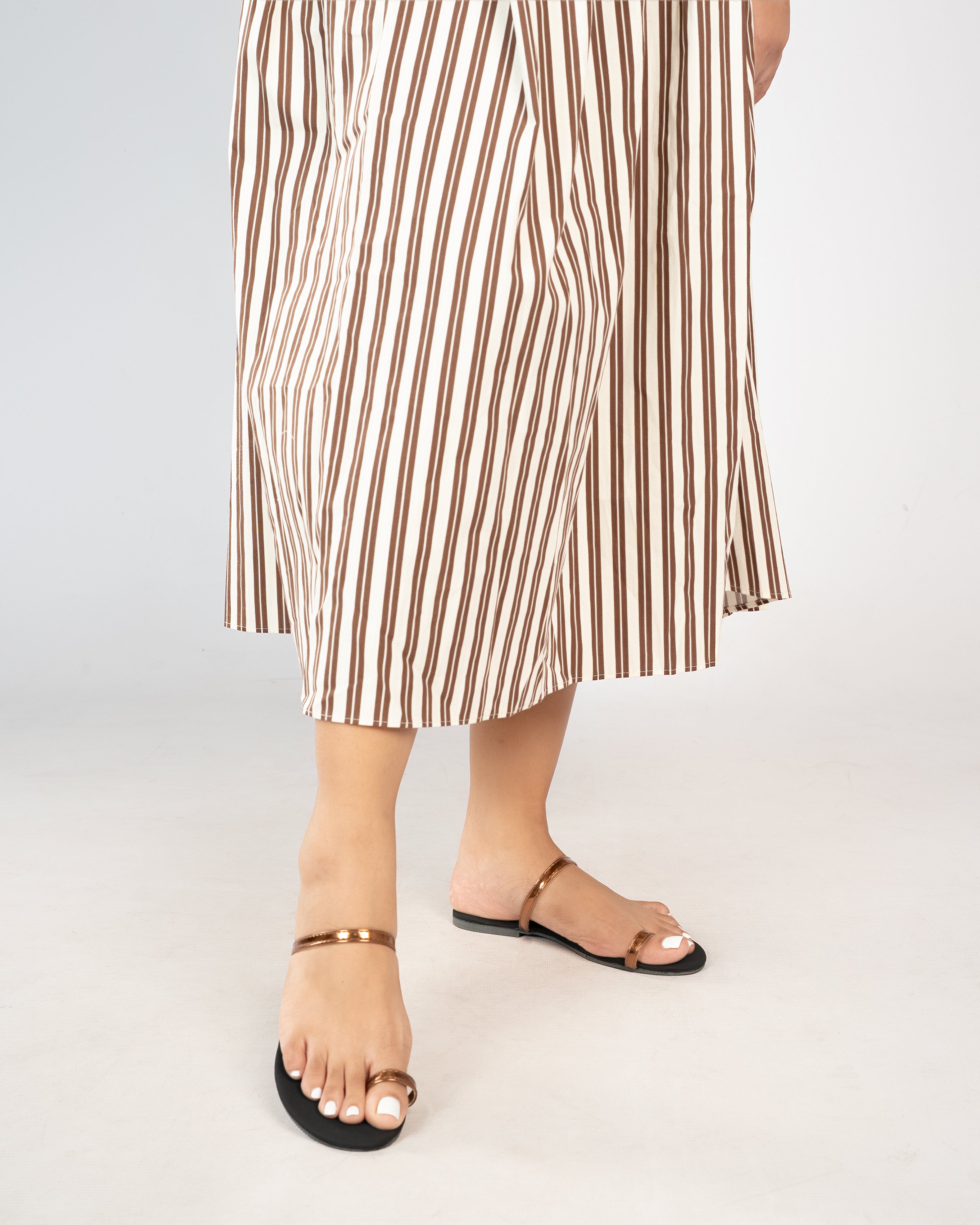 COPPER TOE RING SLIP ONS