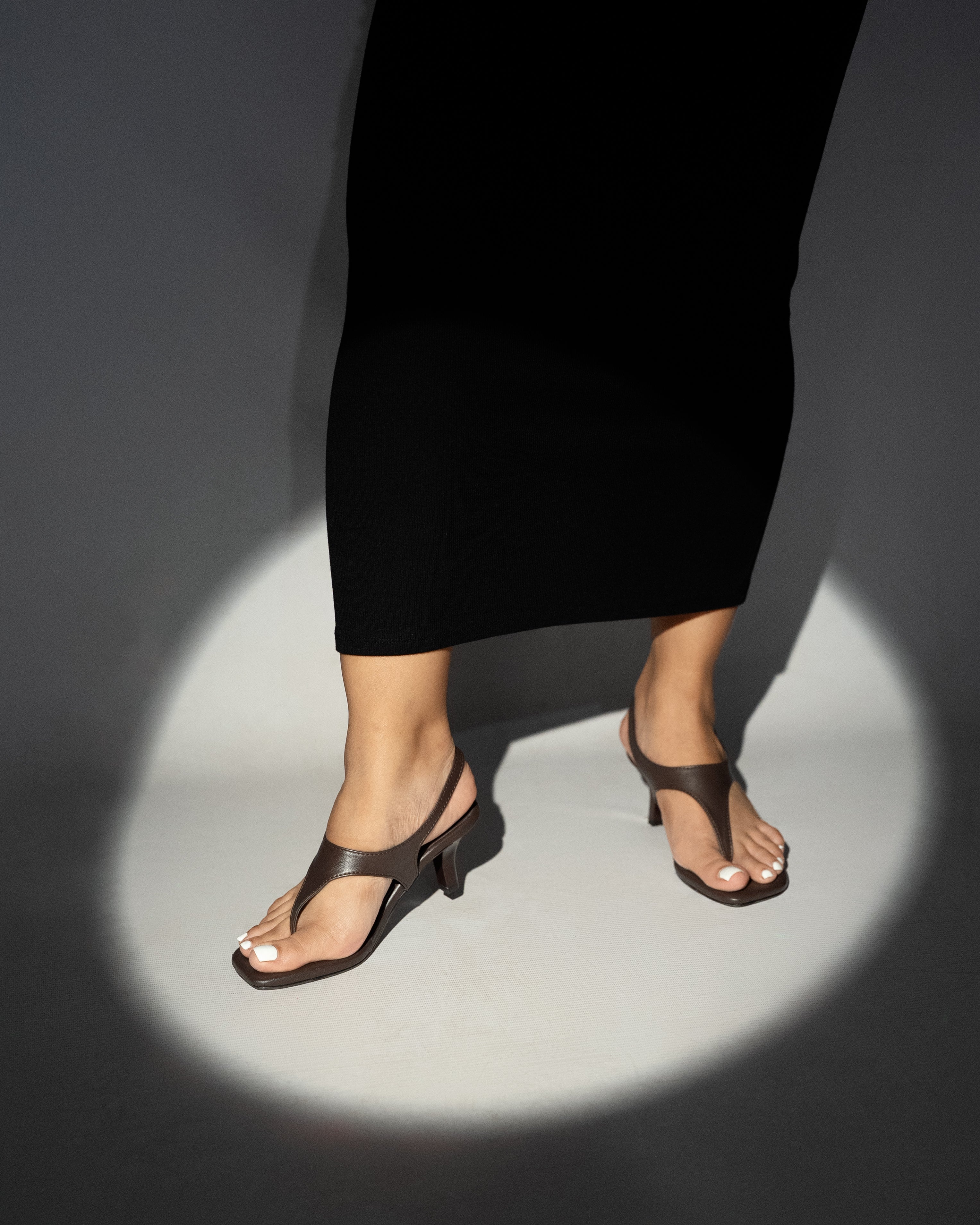 BROWN THONG STILETTO HEELS