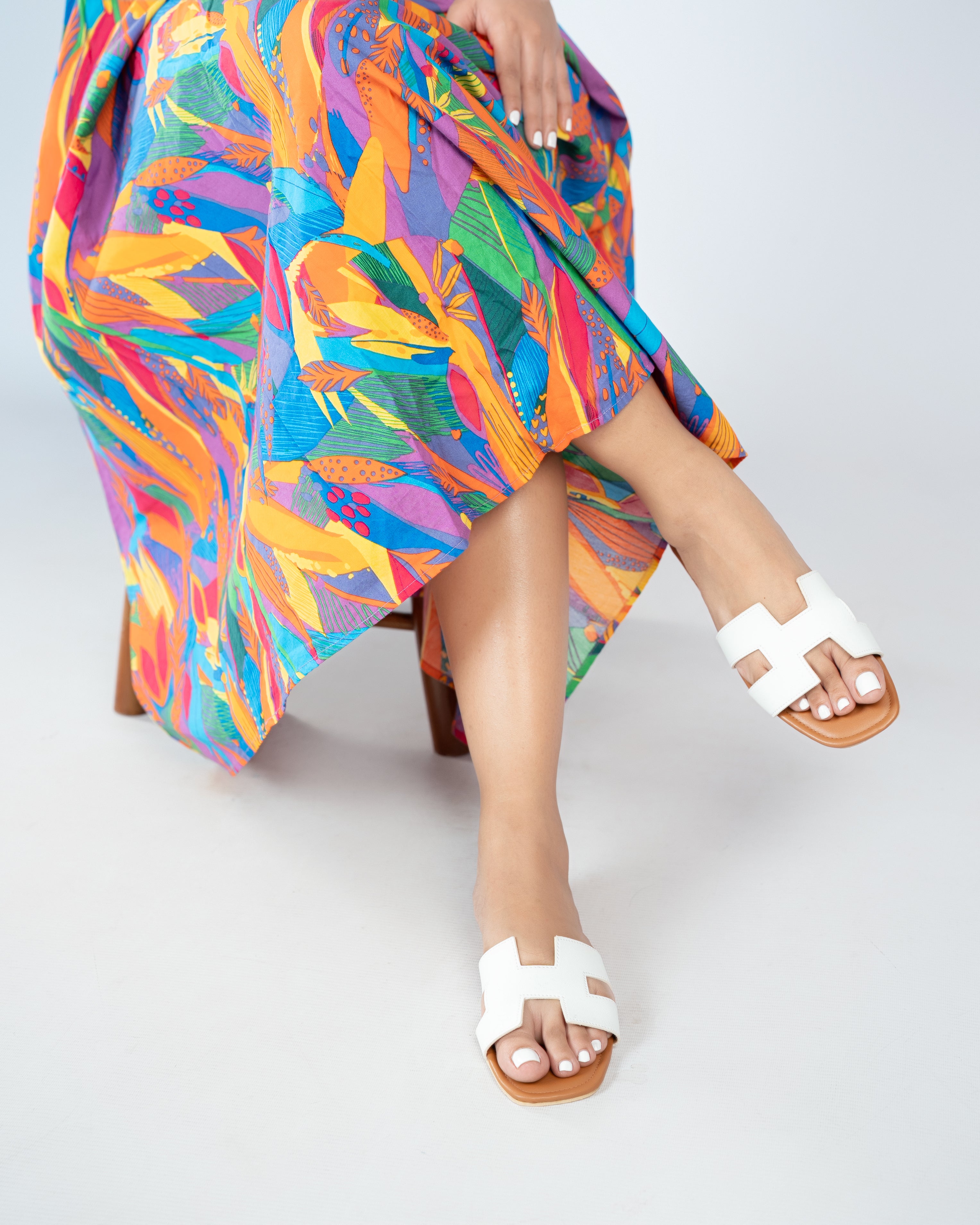 WHITE CUT OUT SLIDES