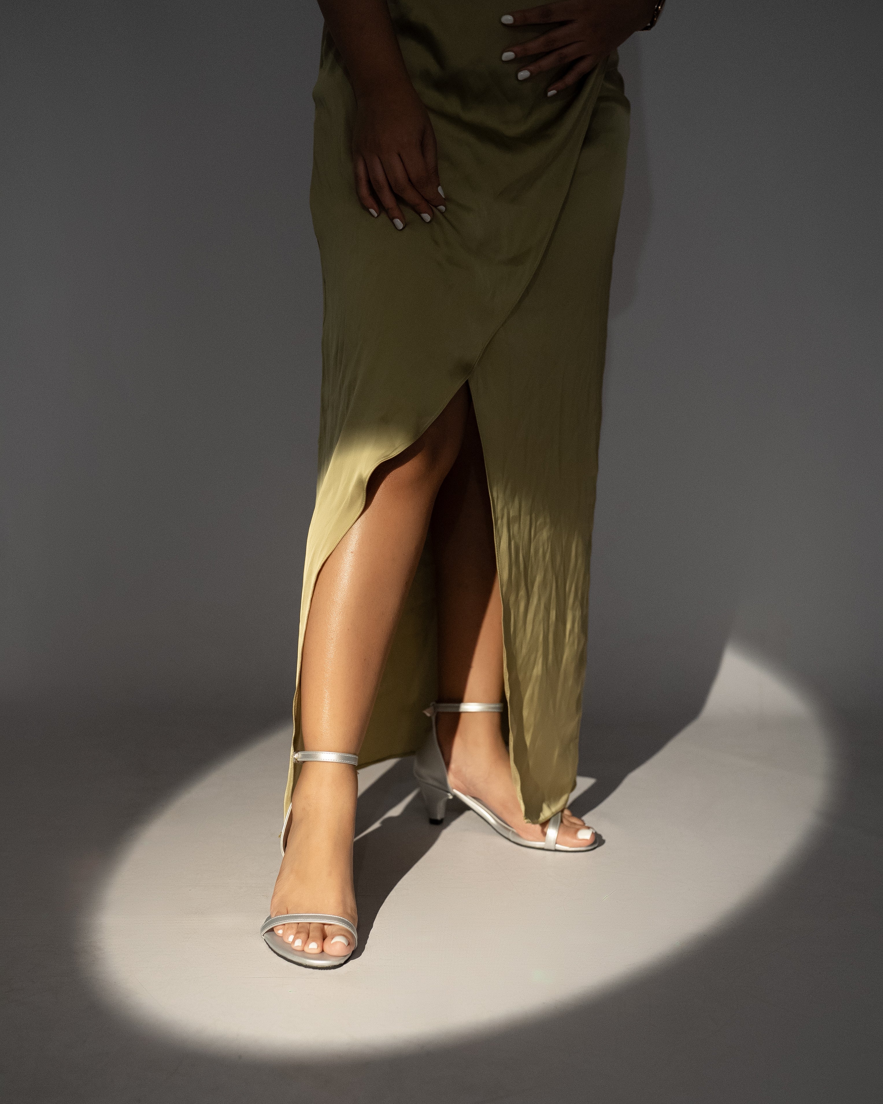 SILVER ANKLE STRAP KITTEN HEELS