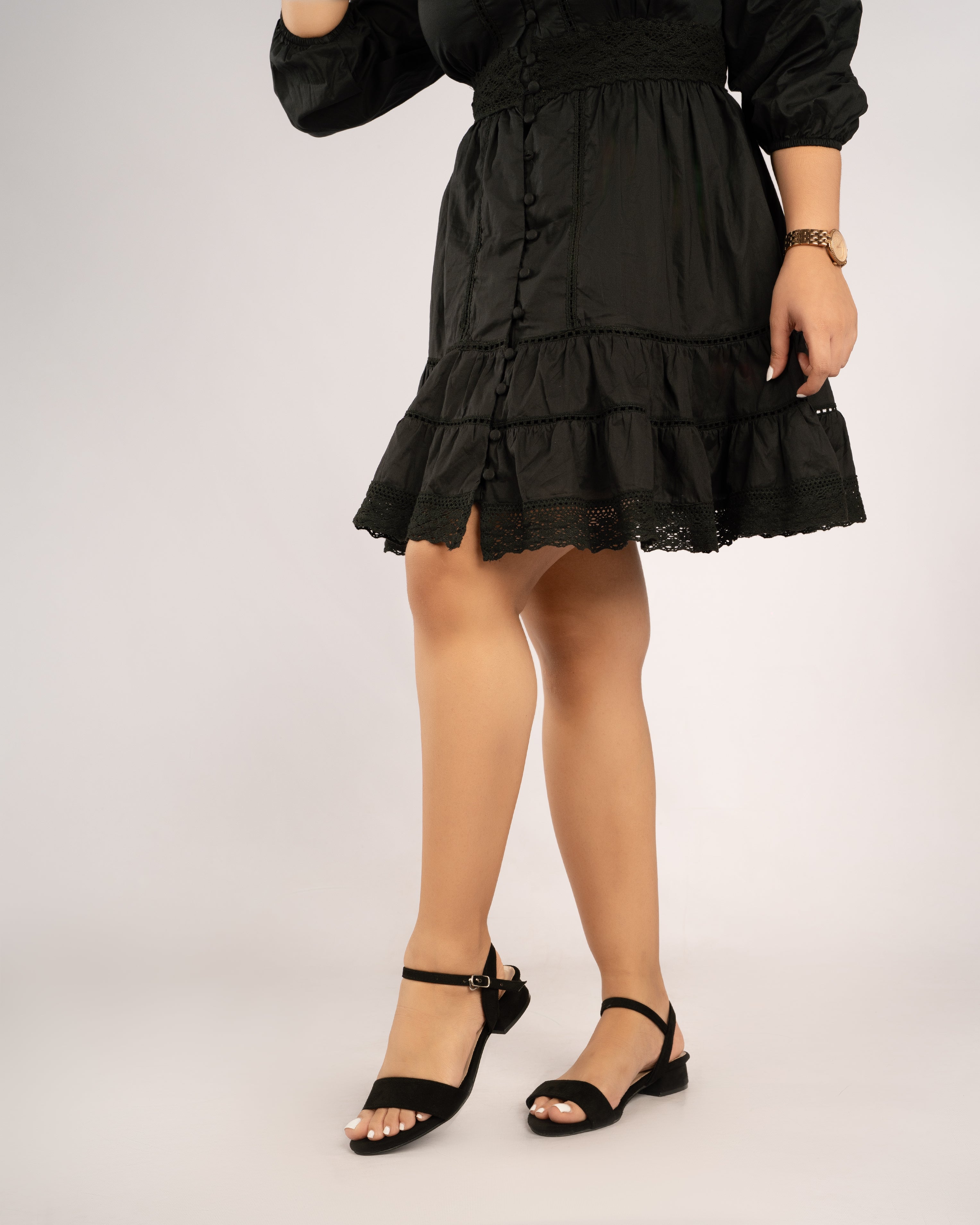 BLACK OPEN TOE LOW BLOCK HEELS