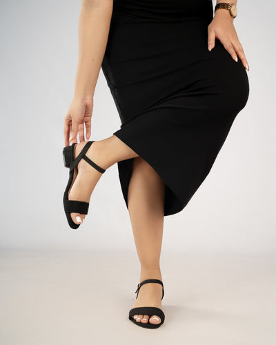 BLACK OPEN TOE LOW BLOCK HEELS