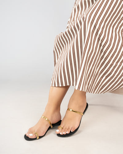 GOLD TOE RING SLIP ONS