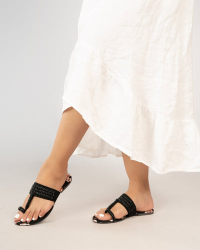 BLACK FLORAL PRINTED CHAPPALS