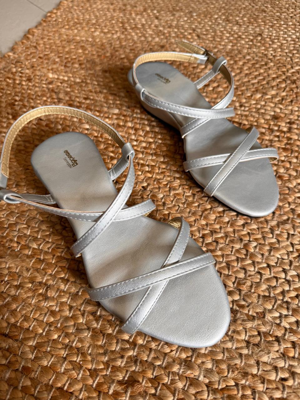 MATTE SILVER STRAPPY WEDGES