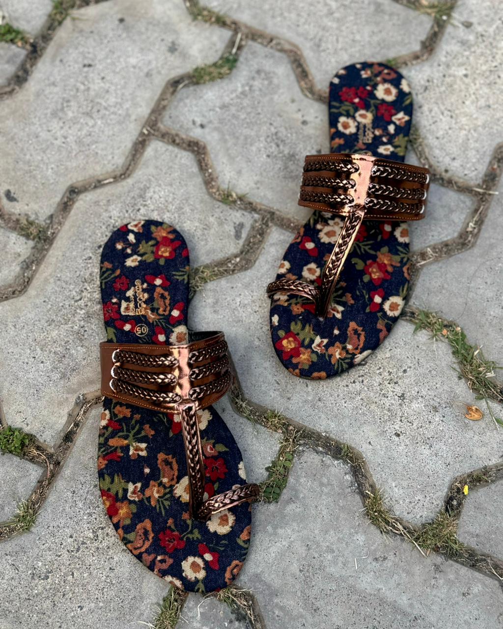 COPPER PRINTED CHAPPALS.