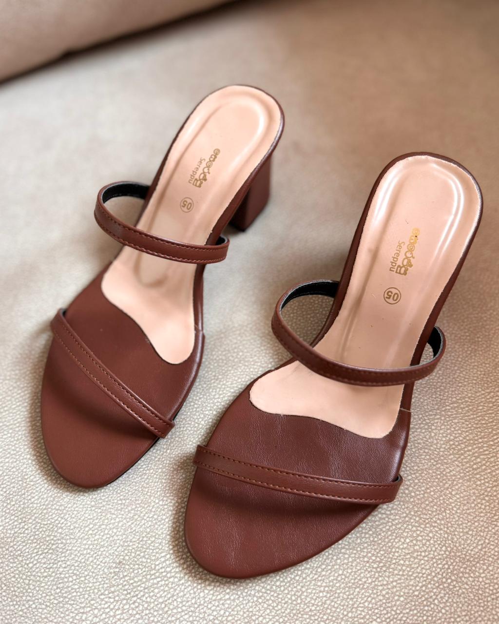 BROWN DOUBLE STRAP SLIP ON BLOCK HEELS