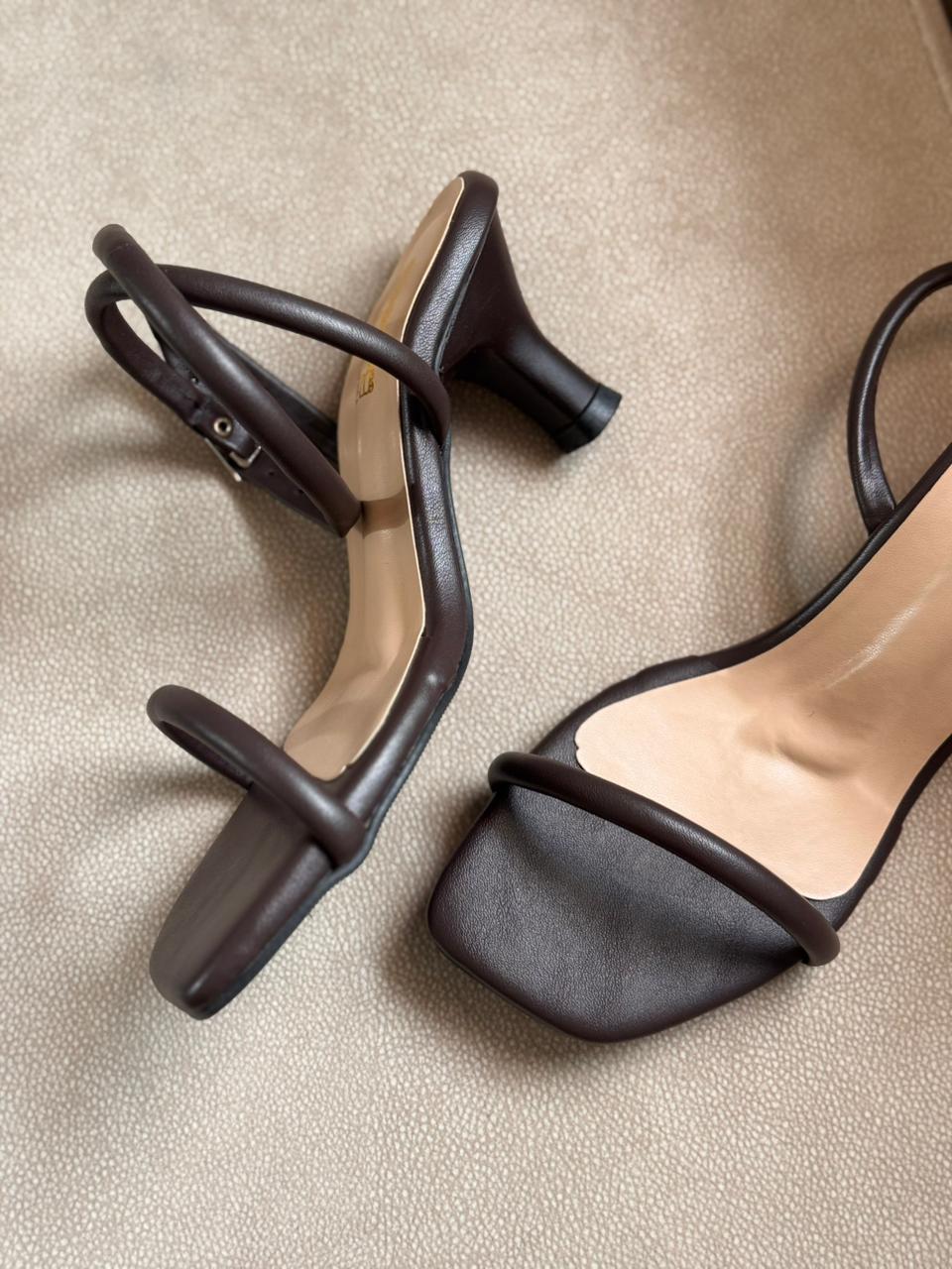 COFFEE BROWN STILETTO HEELS