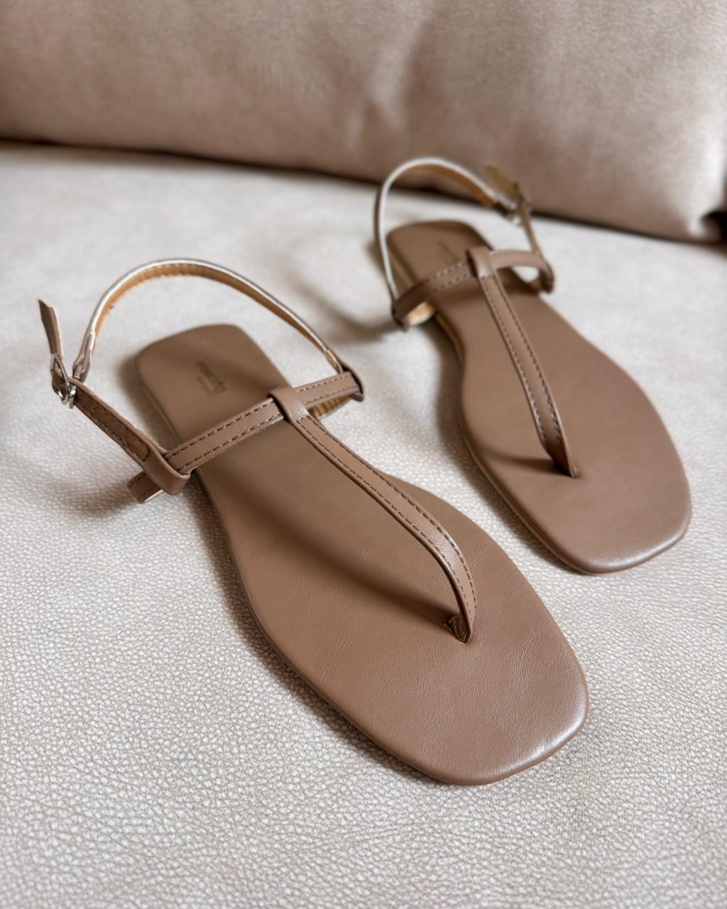 NUDE THONG SANDALS