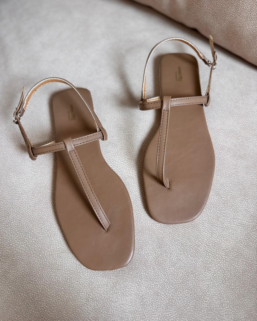 NUDE THONG SANDALS