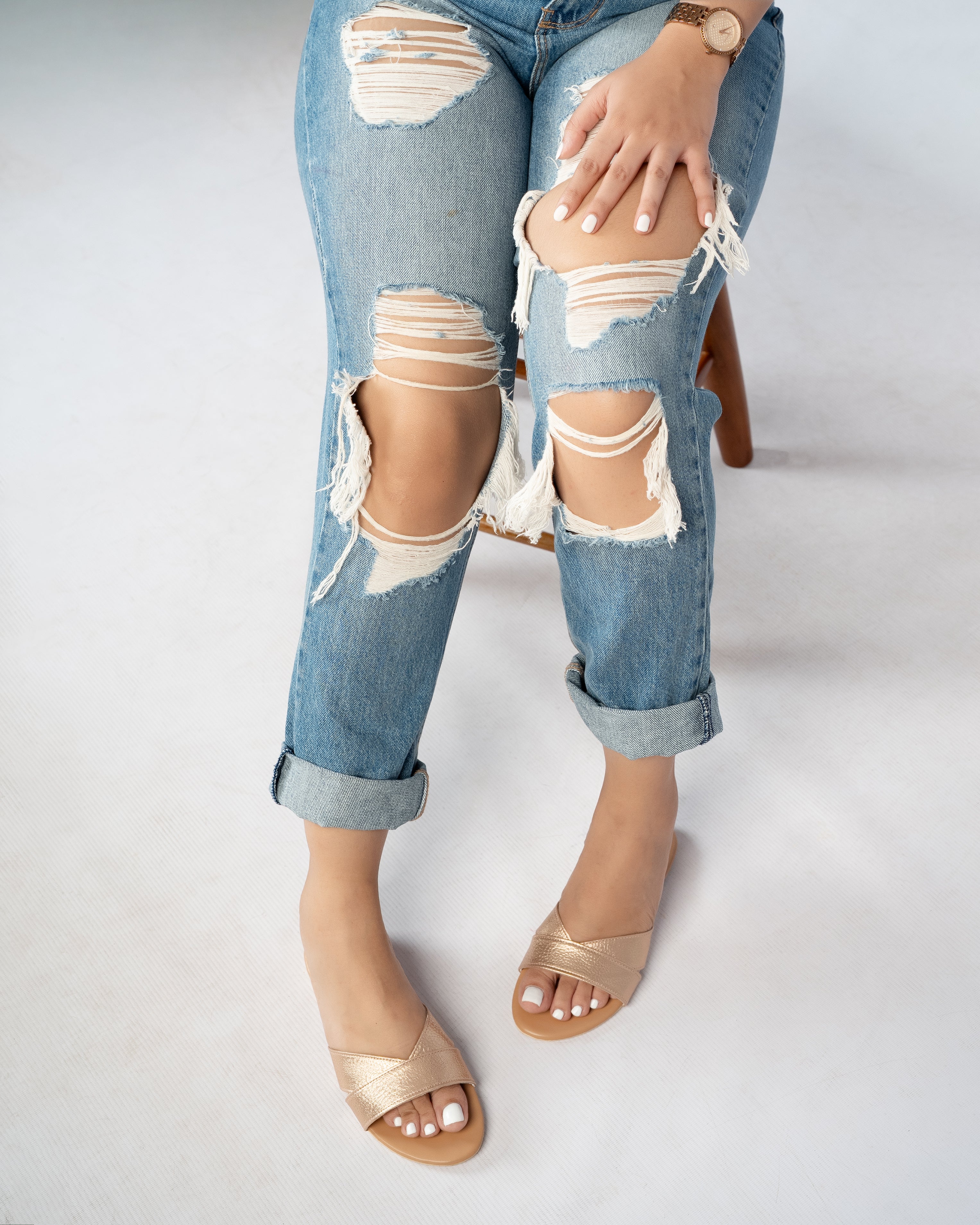 METALLIC ROSE GOLD SLIDES