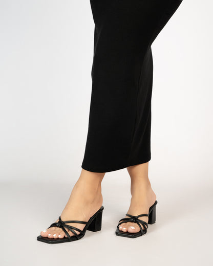 BLACK KNOTTED SLIP ON BLOCK HEELS