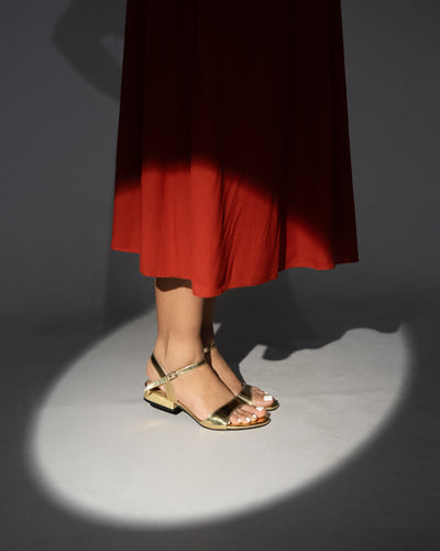 GOLD OPEN TOE LOW BLOCK HEELS